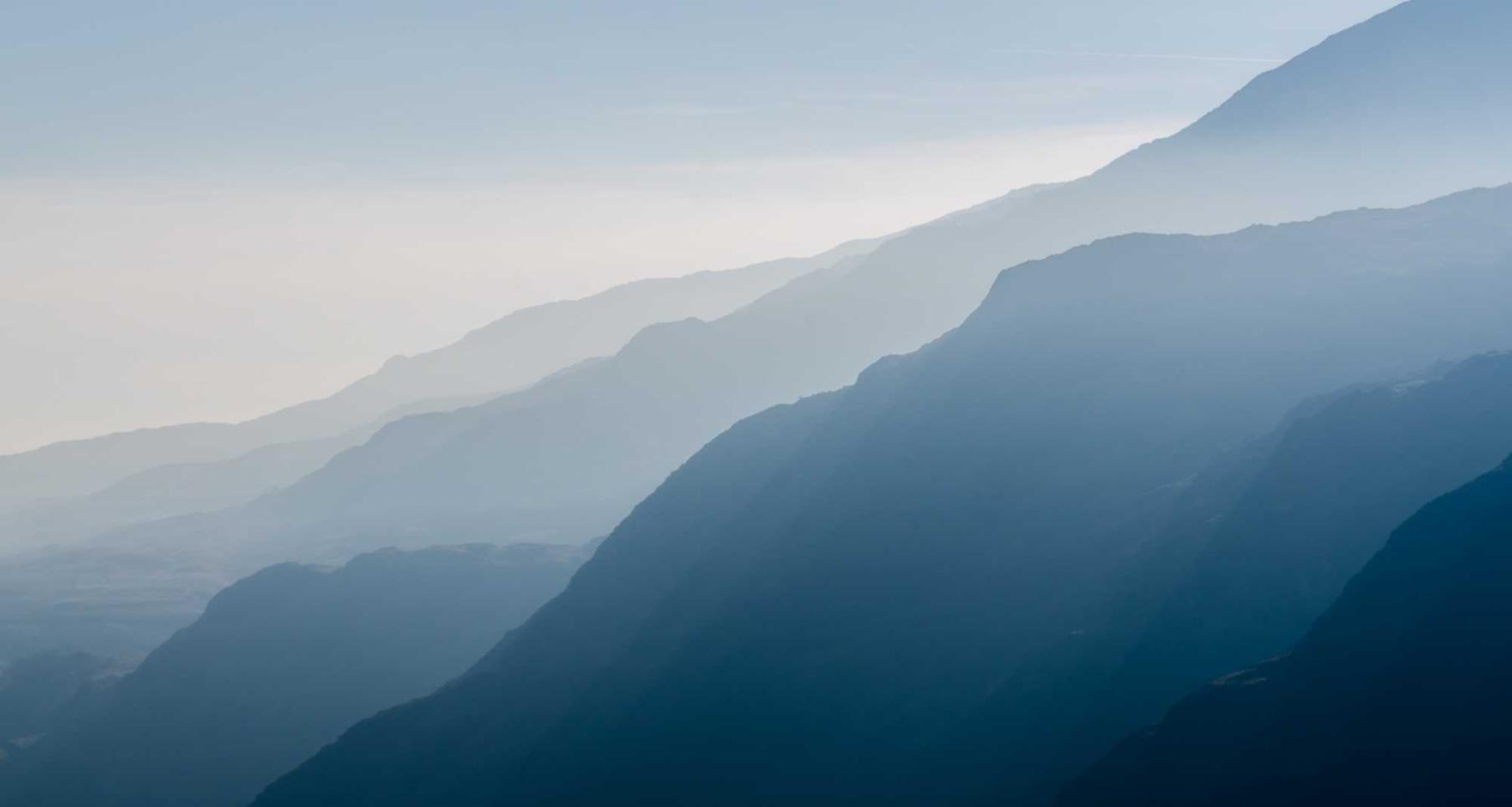 用规定的税收和条例来控制香烟的数量