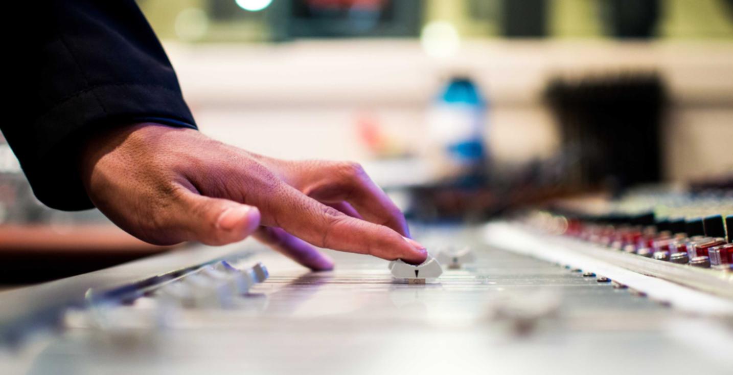 个人实名三网卡- 顶盛团队竞技app详情下载教程