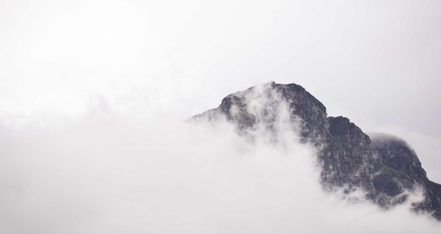 实名手机卡出售：海尔魔镜手机app详情下载教程